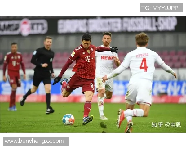 中超精彩对决拜仁狂胜曼联五球大捷引发全场热烈反响